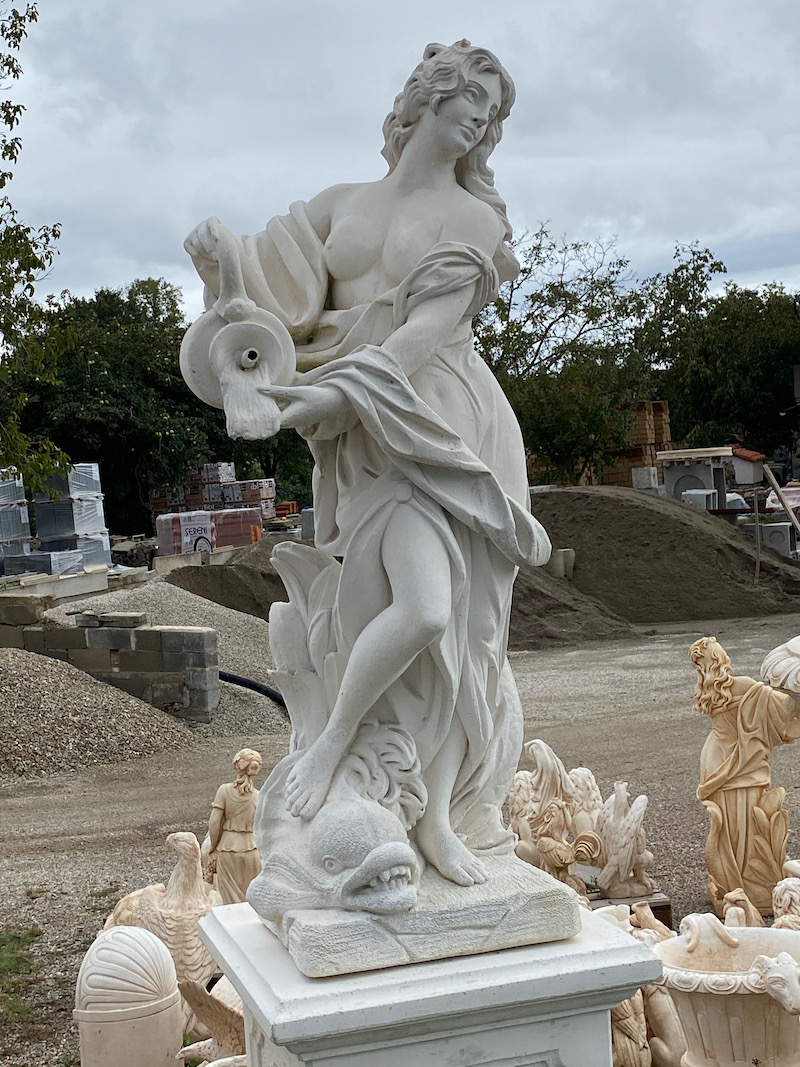 Statue Demeter
